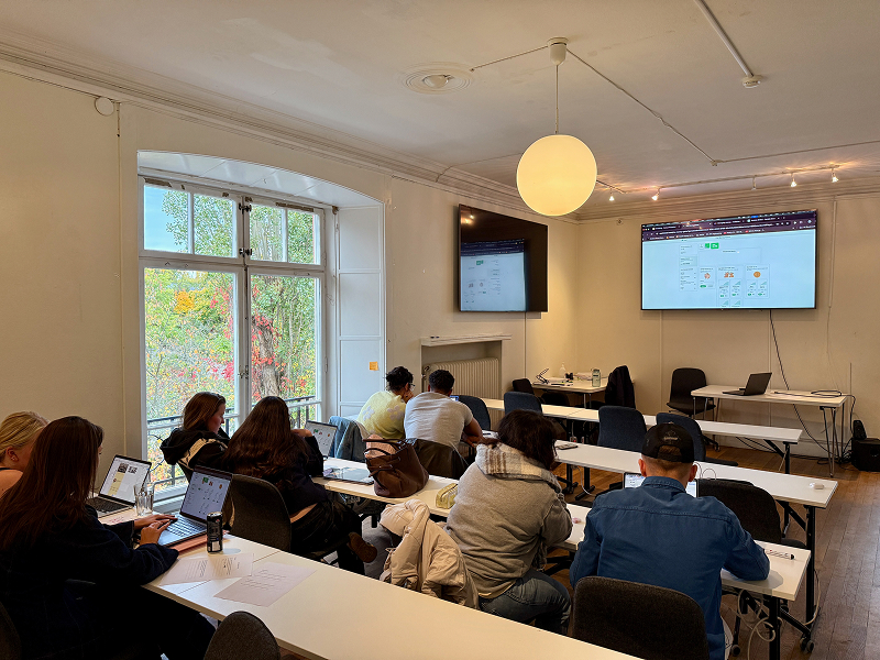 Forsbergs Students On Computers